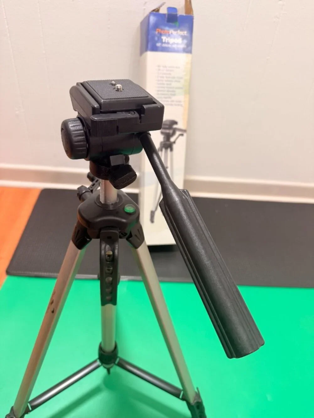 Photo Perfect Tripod 60